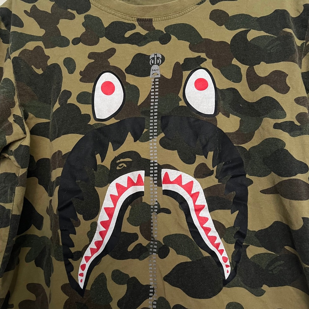 Bathing Ape Camo Shark Face T Shirt Mens Size Medium Green Brown Iconic Design - Picture 3 of 10